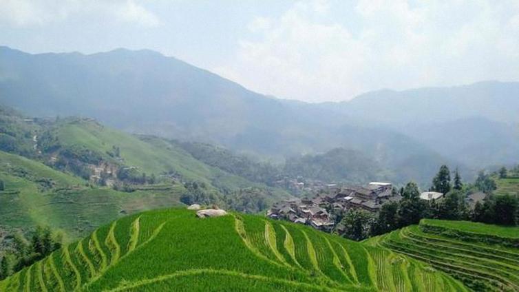 凤凰出发至桂林龙脊梯田自驾游游玩攻略，住山顶看日出感受自然之美