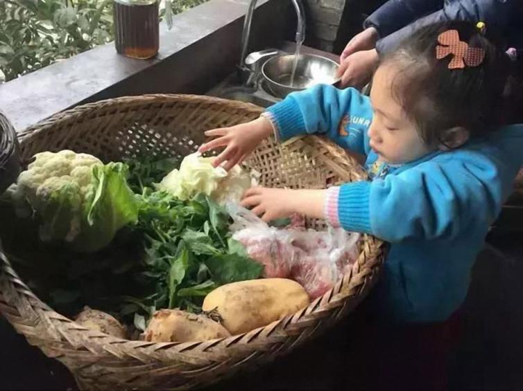 成都周边3个绝美自驾游特色度假小镇好玩景点推荐，春节自驾何必去远方！