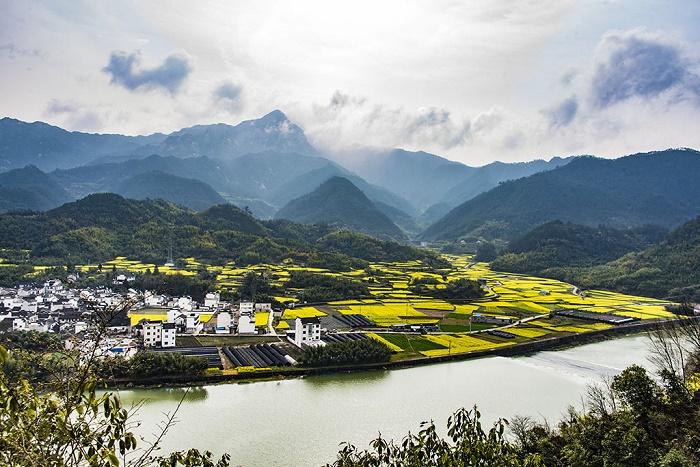 自驾游去安徽有哪些地方值得一去？这几个风景超美的自驾游好去处一定要去！