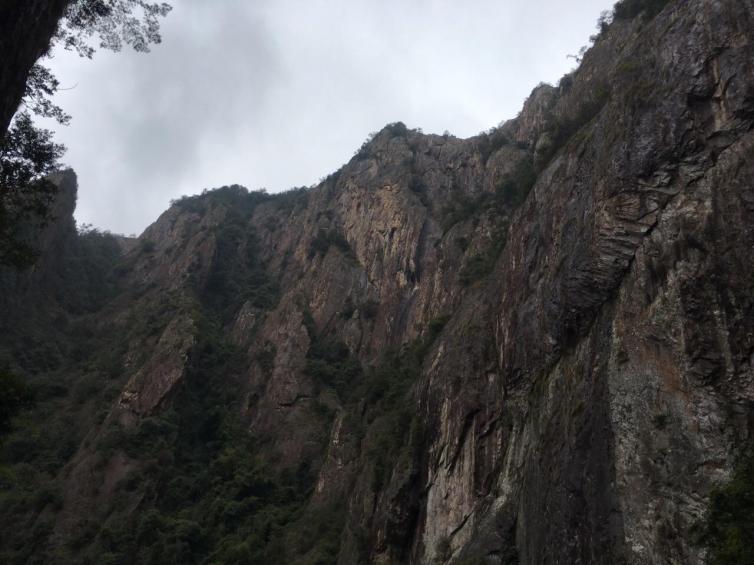 6条春节中国绝美自驾游线路及沿途好玩景点推荐，春节人少自驾游去哪好玩?