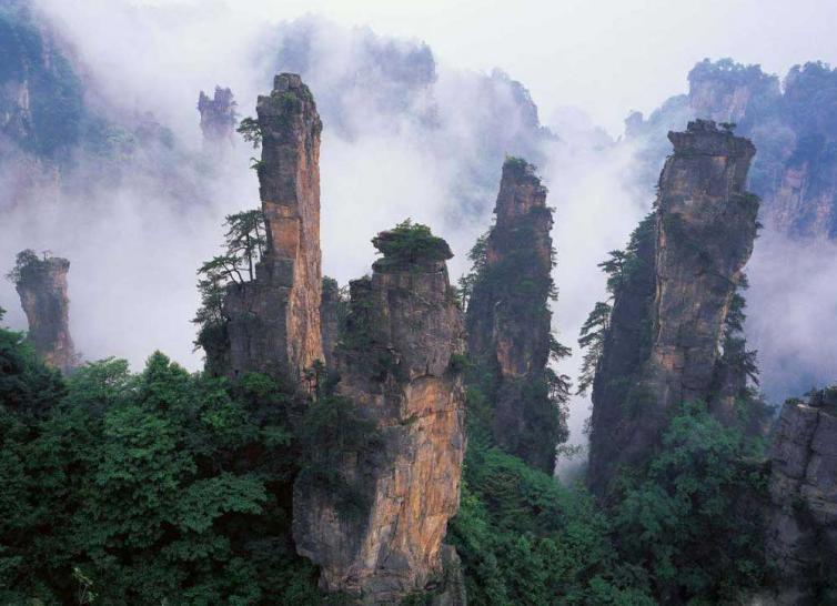 湖南自驾游去哪儿好玩，周边最佳自驾游景点、路线推荐，值得收藏！