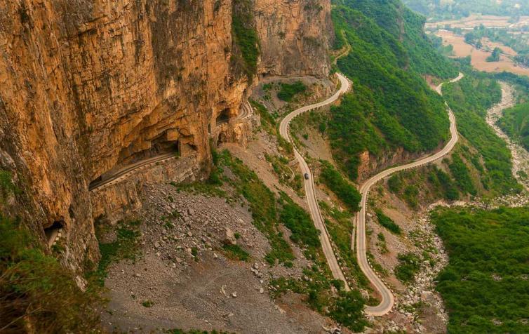 中国7条最美公路自驾景点，总有未见的风景，川藏_青藏_挂壁公路自驾线路推荐