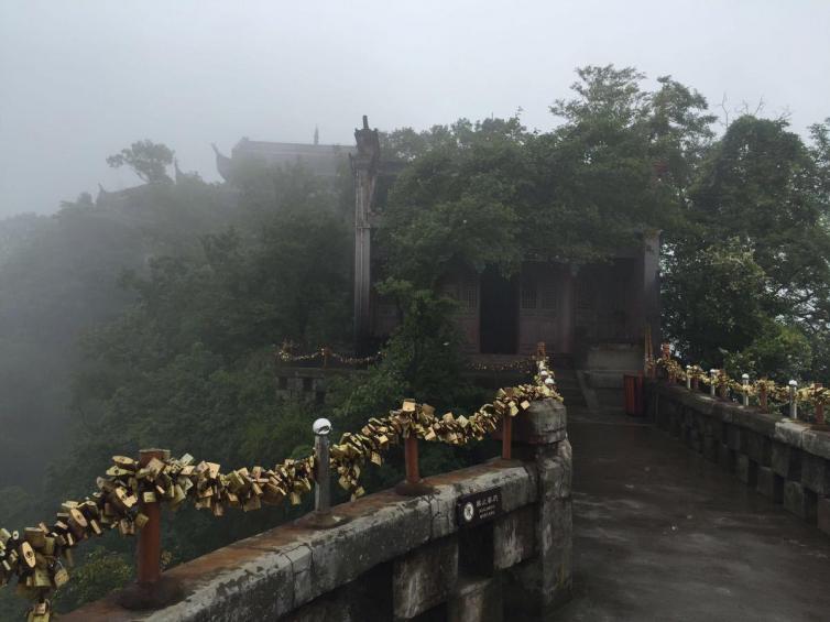 重庆自驾游景色最美的好去处推荐，重庆周边这6个自驾游景点值得一去