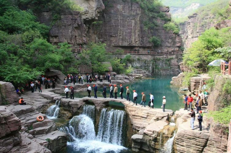 6月河南周边自驾游去哪儿好玩，6个河南避暑胜地自驾游好去处攻略推荐