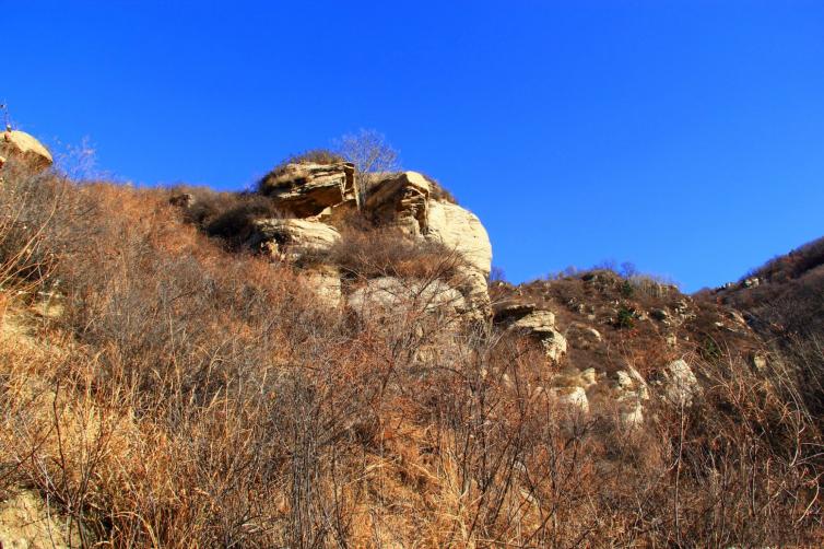 十一石家庄出发自驾游去哪里好玩，5个石家庄周边登山感受自然自驾游攻略