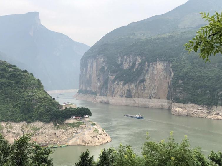 4月重庆自驾游最美风景都在这里，春天重庆自驾游必去景点推荐