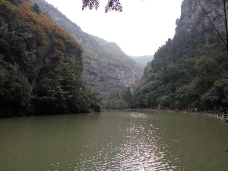 沿着陇南这条高速段走，不知不觉间收获甘肃美景！挑个时间赶紧自驾出发吧！