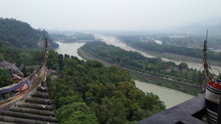 成都周边自驾游10大线路推荐，成都出发自驾游好去处