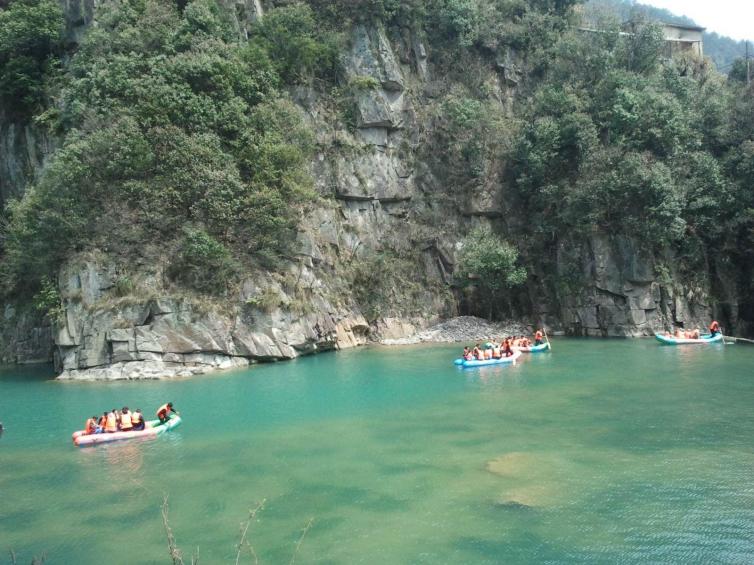 河南夏季自驾游去哪漂流，6个河南刺激/好玩周边漂流自驾游的好去处为您推荐