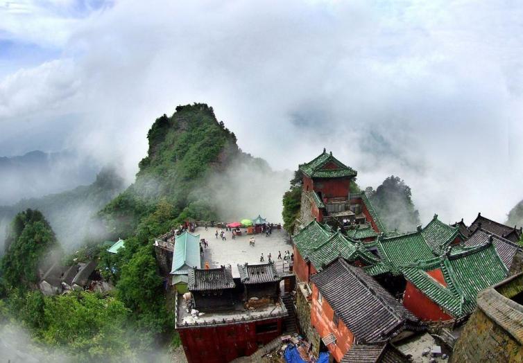 湖北周边自驾游好玩景点推荐，7个湖北自驾游必去景点攻略