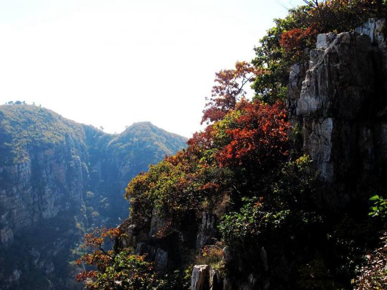 五一辽宁周边自驾游去哪儿好玩，辽宁8座最美山峰自驾游景点线路推荐