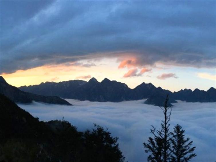 九峰山自驾游有哪些值得一去的景点？九峰山自驾游这5处美景不容错过！