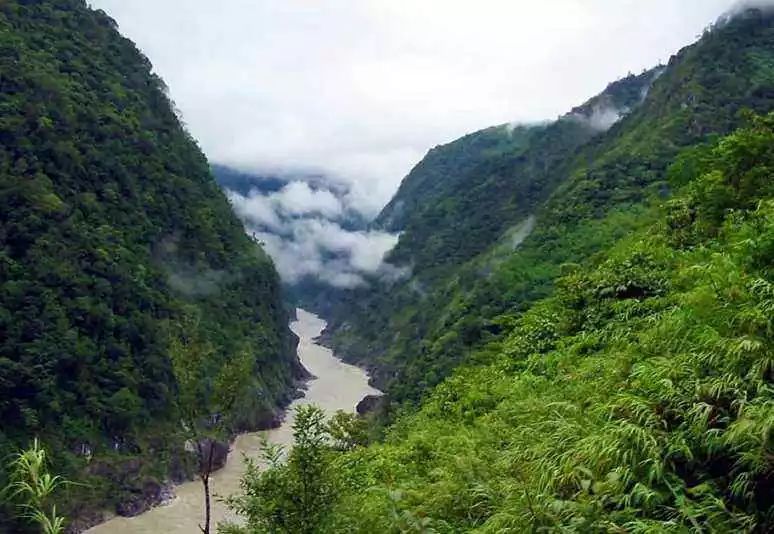 春节自驾游最值得去的三大路线攻略，最美的风景永远在去自驾的路上