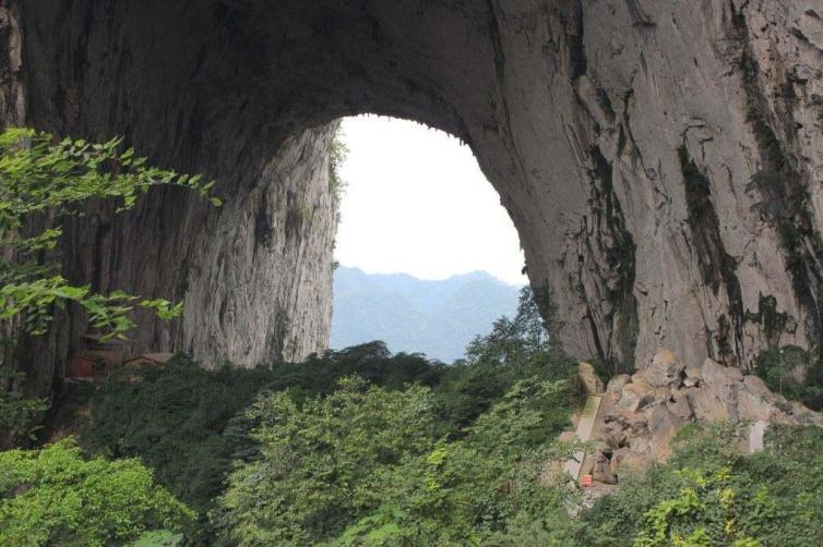 安顺周边这4个自驾游景点最值得一去，安顺出发自驾游最秀丽景点攻略推荐