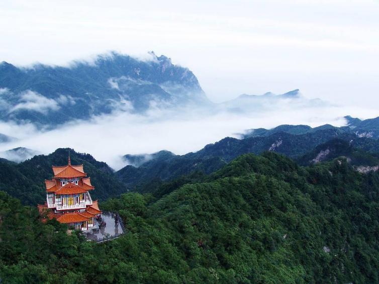 周末白云山周边自驾游去哪儿好玩，有趣的白云山自驾游美景线路攻略推荐