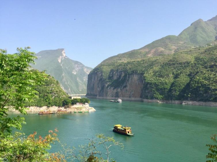 4月重庆自驾游最美风景都在这里，春天重庆自驾游必去景点推荐