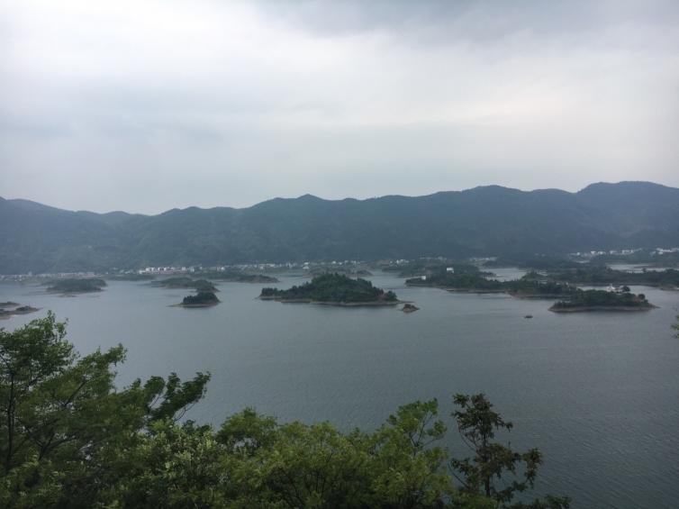 夏天去湖北旅游有什么好玩的景点，夏天到湖北旅游有什么值得一去的景点