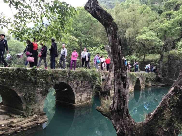 中秋节国内自驾游赏月最佳10个景点推荐，中秋节自驾游去哪最好玩?