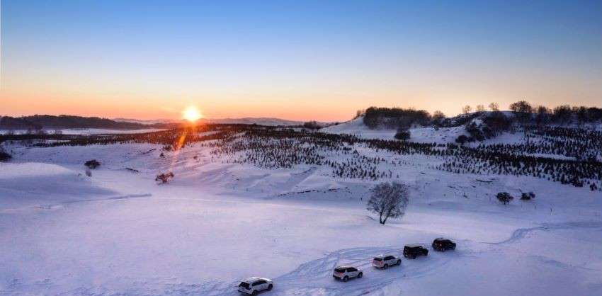 探索冬季美景，自驾乌兰布统草原，穿越冰雪的炫酷自驾体验及攻略